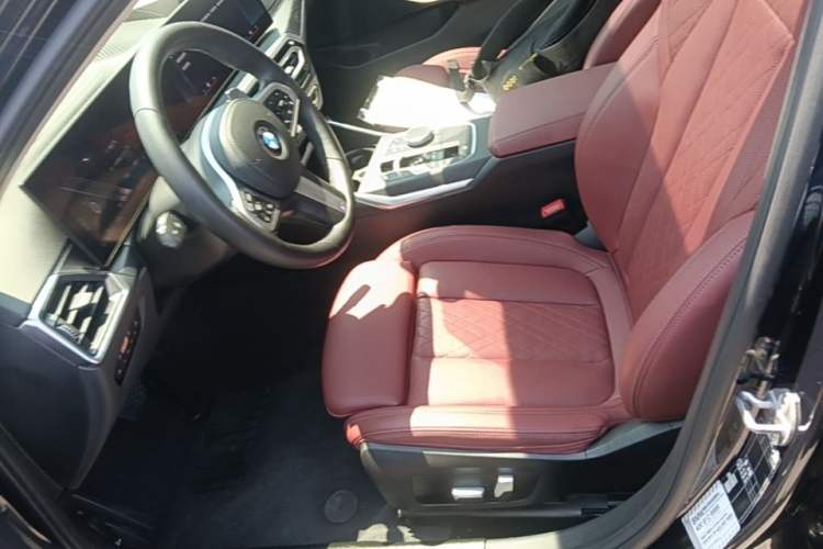 Used BMW 3 Series 2023 325i M Sport Package Left Front Seat