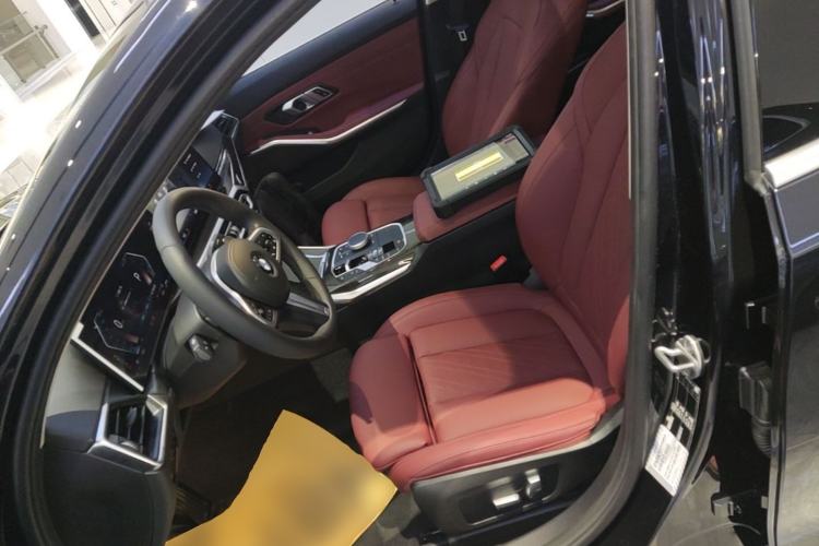 Used BMW 3 Series 2023 325Li M Sport Package Left Front Seat
