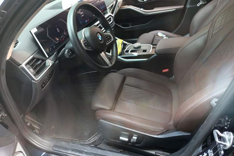 Used BMW 3 Series 2023 320Li M Sport Package Left Front Seat