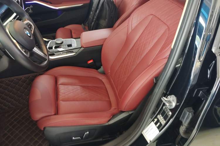 Used BMW 3 Series 2023 320Li M Sport Package Left Front Seat