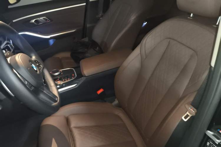 Used BMW 3 Series 2023 320Li M Sport Package Left Front Seat