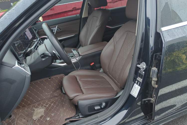 Used BMW 3 Series 2023 325Li M Sport Package Left Front Seat