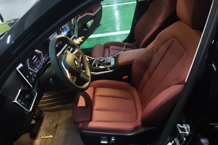 Used BMW 3 Series 2023 320Li M Sport Package Left Front Seat