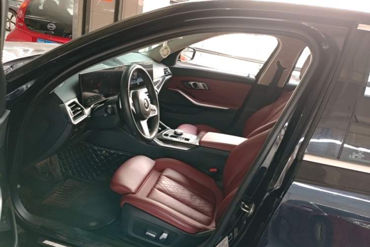 Used BMW 3 Series 2023 325Li M Sport Package Left Front Seat