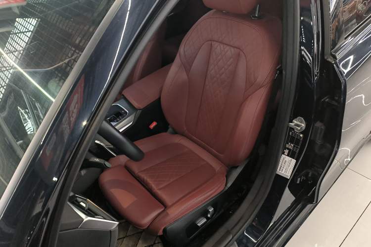 Used BMW 3 Series 2023 325i M Sport Night Edition Package Left Front Seat