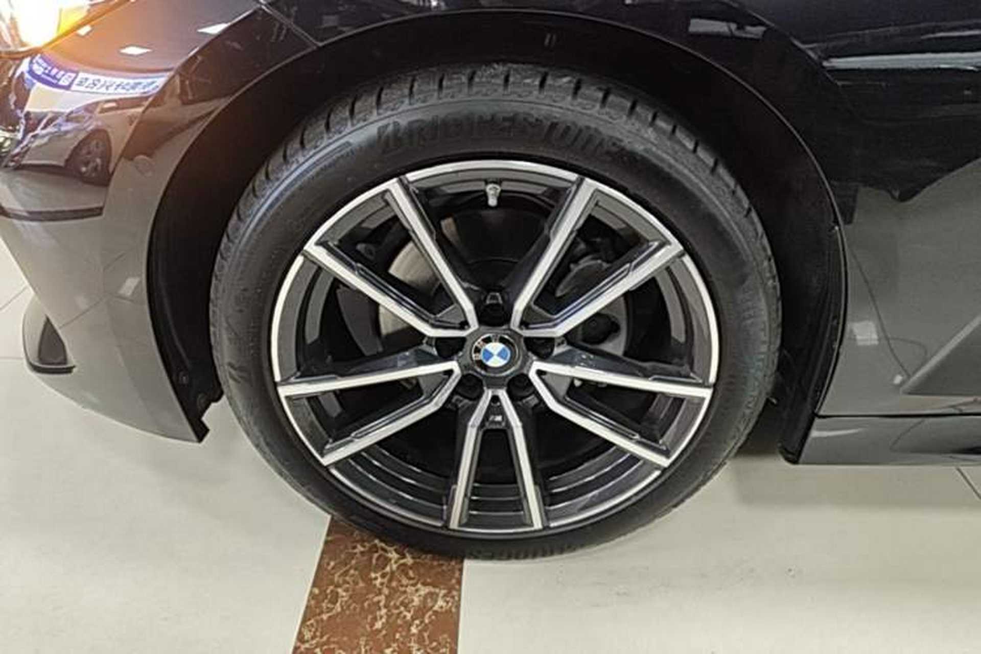 Used BMW 3 Series 2023 325Li M Sport Package Left Front Wheel Hub