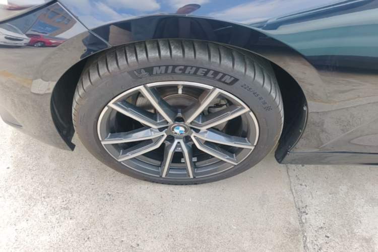 Used BMW 3 Series 2023 325Li M Sport Package Left Front Wheel Hub