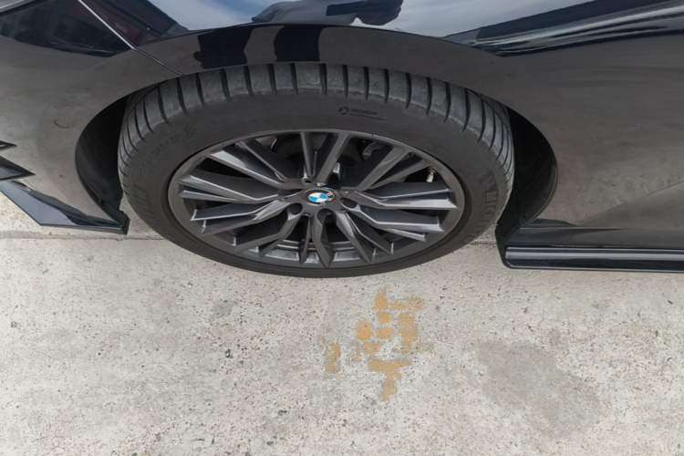 Used BMW 3 Series 2023 325Li M Sport Night Edition Package Left Front Wheel Hub