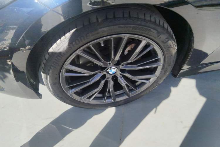 Used BMW 3 Series 2023 325Li M Sport Night Edition Package Left Front Wheel Hub