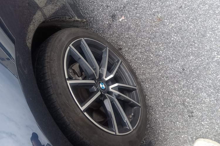 Used BMW 3 Series 2023 325Li M Sport Package Left Front Wheel Hub