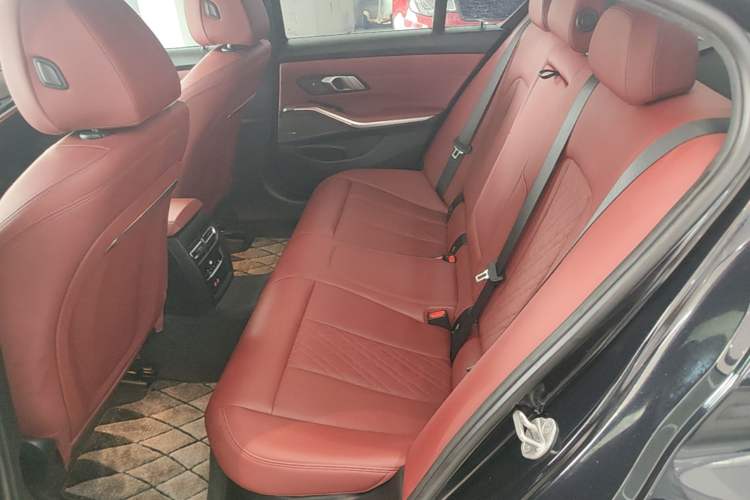 Used BMW 3 Series 2023 330i M Sport Night Edition Package Left Rear Seat