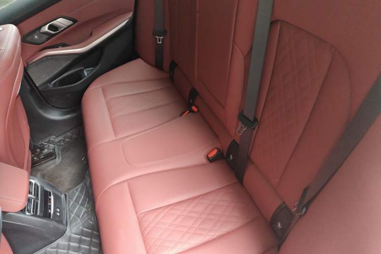 Used BMW 3 Series 2023 325i M Sport Night Edition Package Left Rear Seat