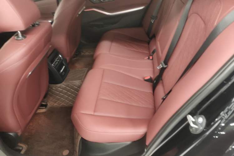 Used BMW 3 Series 2023 325Li M Sport Night Edition Package Left Rear Seat