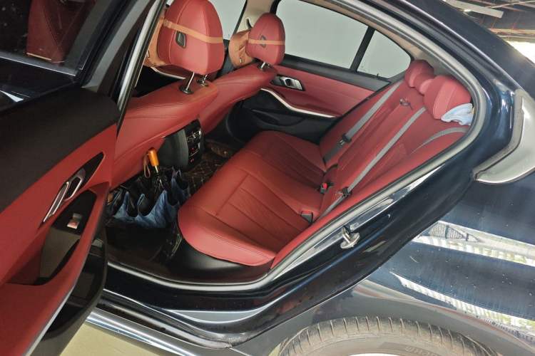 Used BMW 3 Series 2023 325i M Sport Package Left Rear Seat