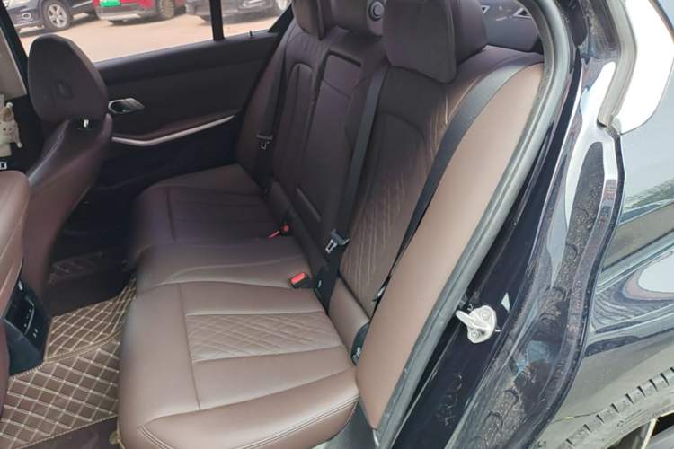 Used BMW 3 Series 2023 320Li M Sport Package Left Rear Seat