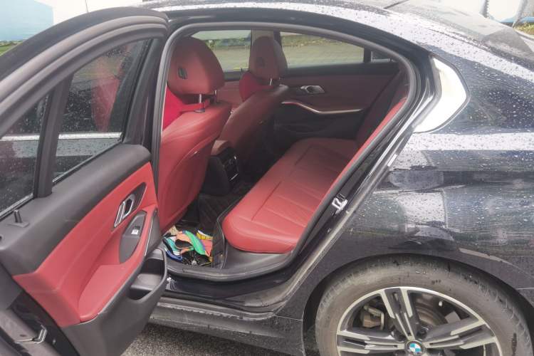 Used BMW 3 Series 2023 325i M Sport Package Left Rear Seat