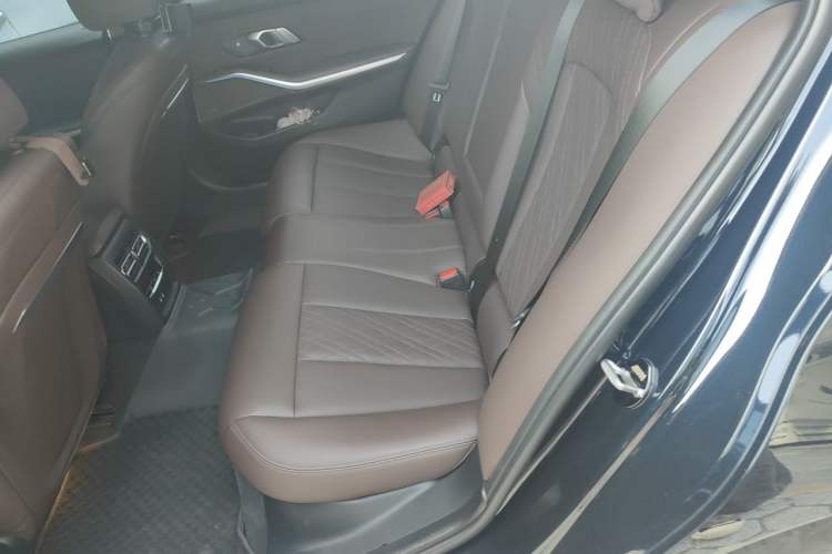 Used BMW 3 Series 2023 325Li M Sport Night Edition Package Left Rear Seat