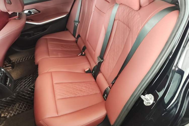 Used BMW 3 Series 2023 325Li M Sport Night Edition Package Left Rear Seat