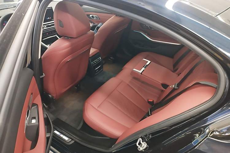 Used BMW 3 Series 2023 325Li M Sport Night Edition Package Left Rear Seat
