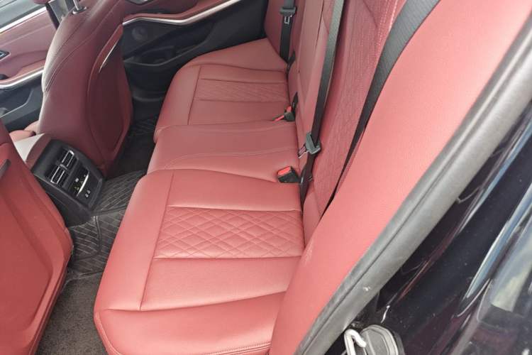 Used BMW 3 Series 2023 325Li M Sport Night Edition Package Left Rear Seat