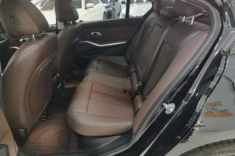 Used BMW 3 Series 2023 325Li M Sport Night Edition Package Left Rear Seat