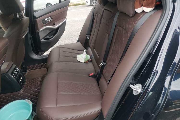 Used BMW 3 Series 2023 320Li M Sport Package Left Rear Seat
