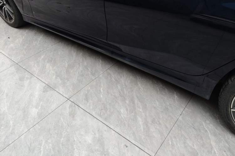 Used BMW 3 Series 2023 325Li M Sport Package Left Side Sill