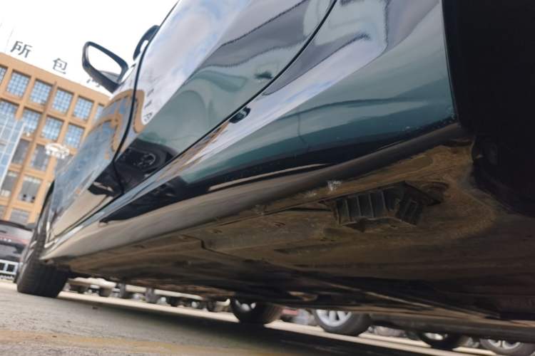 Used BMW 3 Series 2023 325Li M Sport Package Left Side Sill