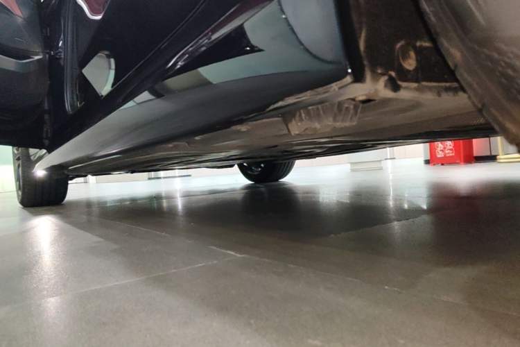 Used BMW 3 Series 2023 325i M Sport Night Edition Package Left Side Sill