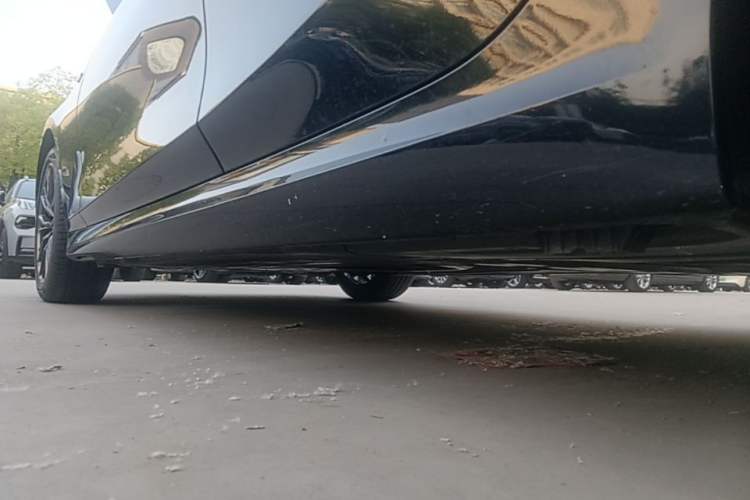 Used BMW 3 Series 2023 325i M Sport Night Edition Package Left Side Sill