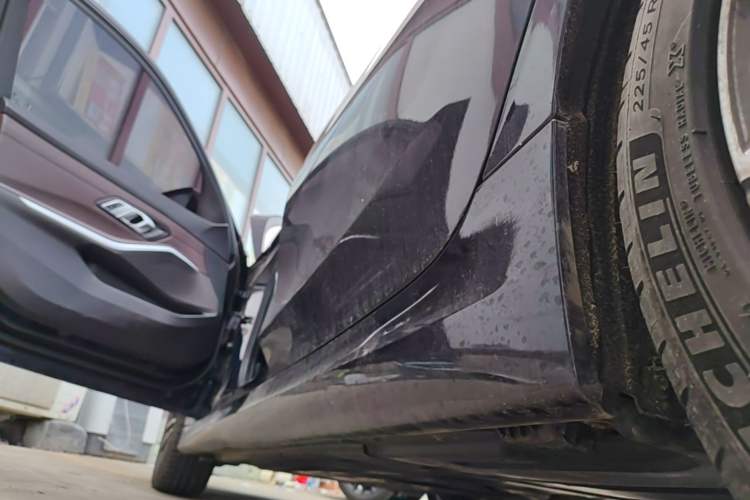 Used BMW 3 Series 2023 320Li M Sport Package Left Side Sill