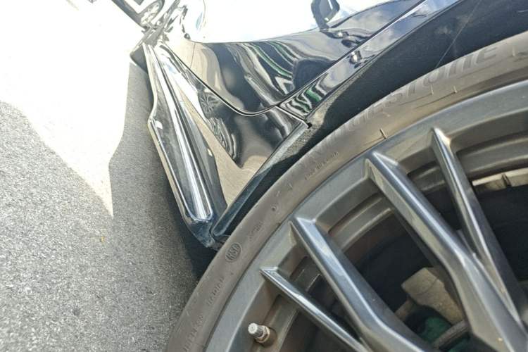 Used BMW 3 Series 2023 325Li M Sport Night Edition Package Left Side Sill