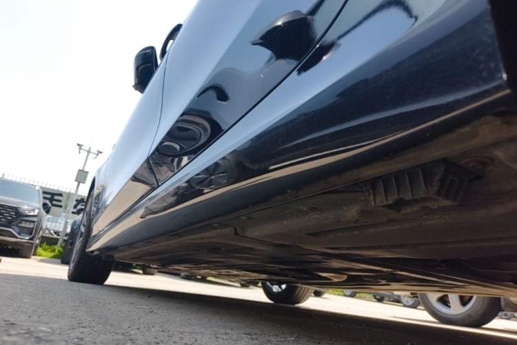 Used BMW 3 Series 2023 325Li M Sport Package Left Side Sill