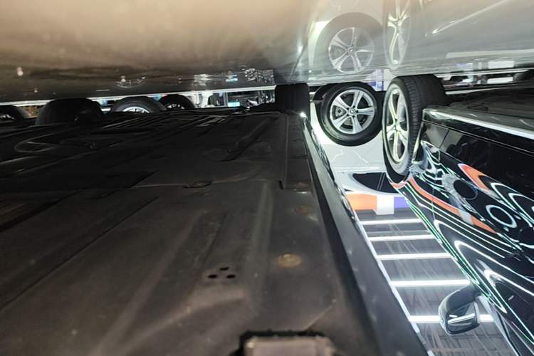 Used BMW 3 Series 2023 325Li M Sport Night Edition Package Left Side Sill