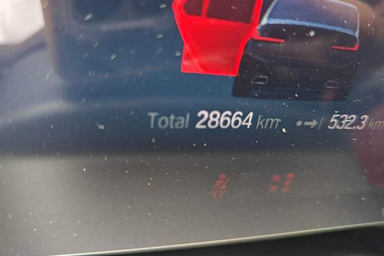 Used BMW 3 Series 2023 325Li M Sport Package Odometer Close Up