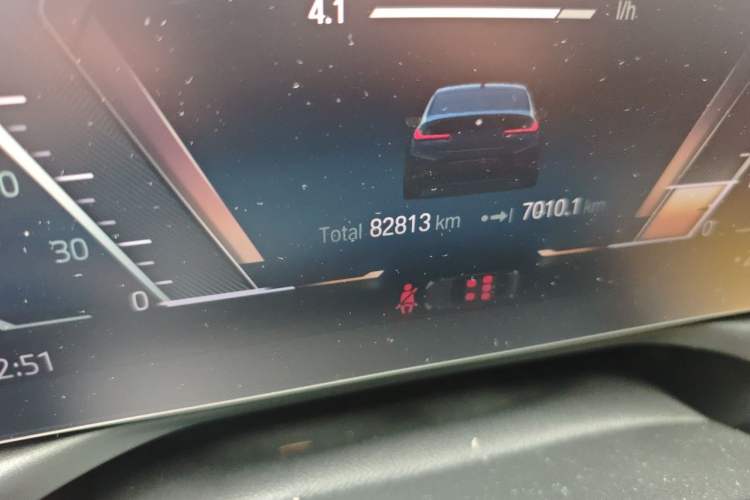 Used BMW 3 Series 2023 325Li M Sport Night Edition Package Odometer Close Up