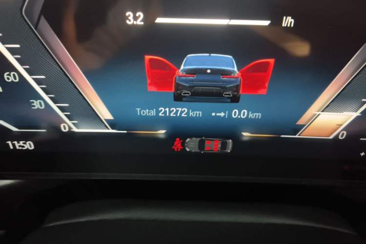 Used BMW 3 Series 2023 320Li M Sport Package Odometer Close Up