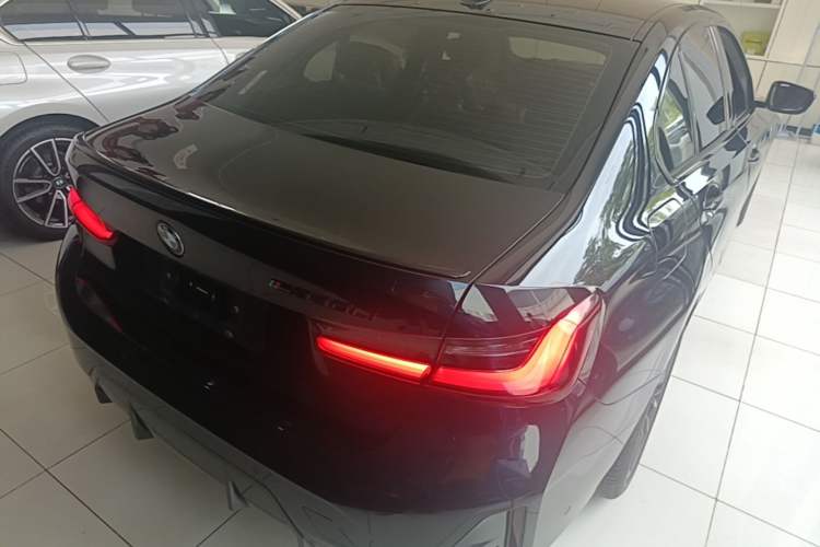 Used BMW 3 Series 2023 325i M Sport Night Edition Package Rear Right 45 Deg
