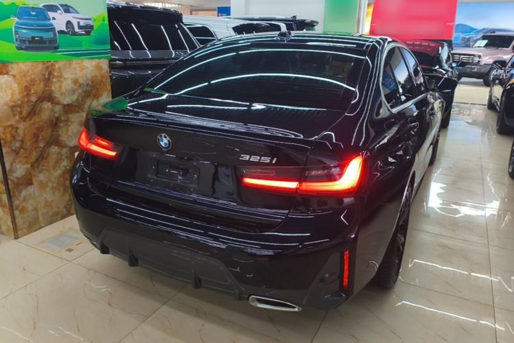 Used BMW 3 Series 2023 325i M Sport Package Rear Right 45 Deg