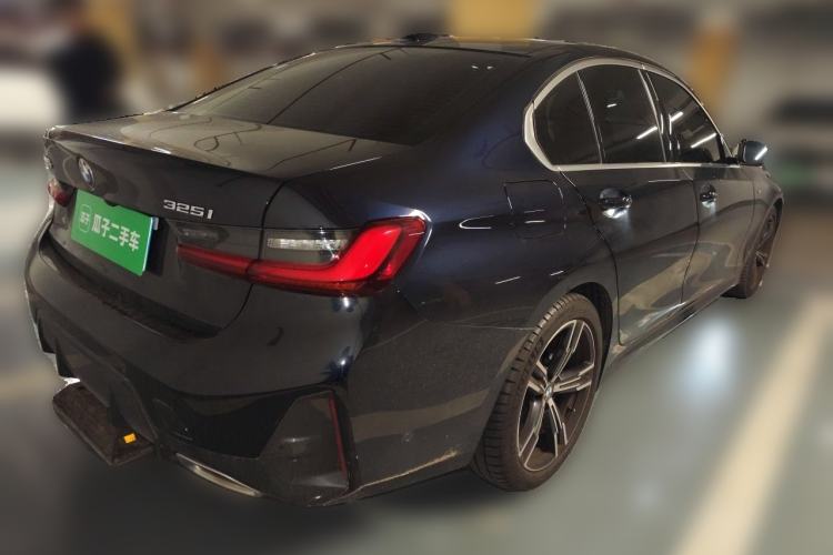 Used BMW 3 Series 2023 325i M Sport Package Rear Right 45 Deg