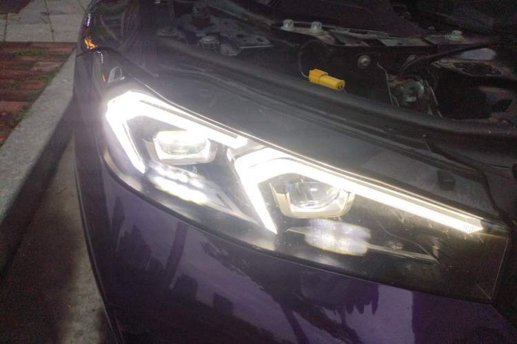 Used BMW 3 Series 2023 325i M Sport Night Edition Package Right Front Headlight