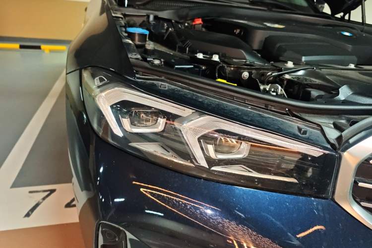 Used BMW 3 Series 2023 325Li M Sport Package Right Front Headlight