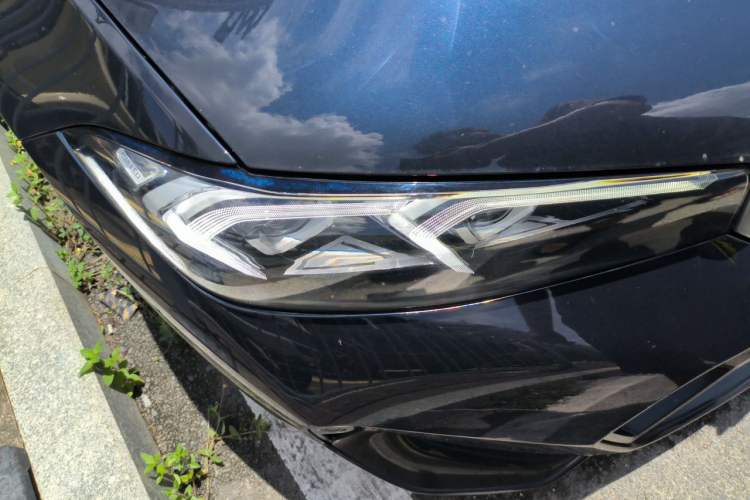 Used BMW 3 Series 2023 325Li M Sport Package Right Front Headlight
