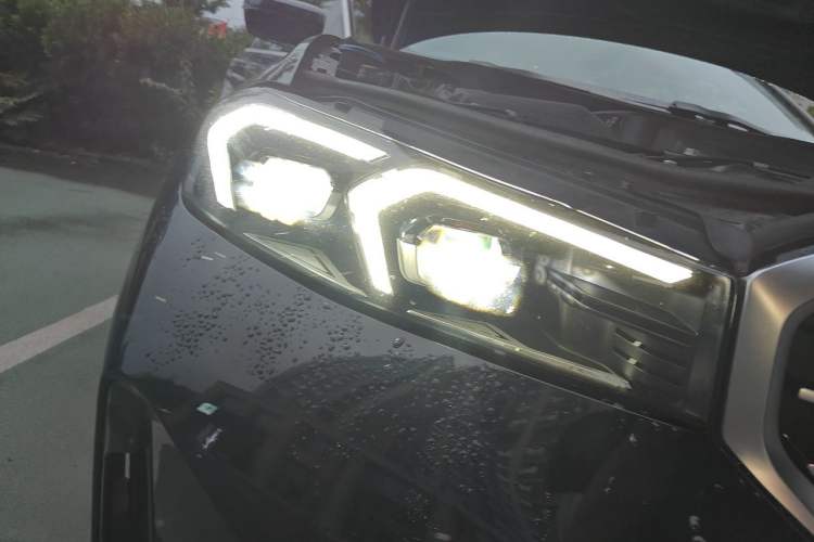Used BMW 3 Series 2023 325Li M Sport Package Right Front Headlight