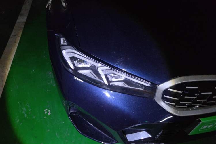 Used BMW 3 Series 2023 325i M Sport Package Right Front Headlight