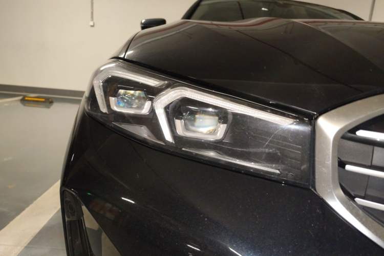 Used BMW 3 Series 2023 325i M Sport Package Right Front Headlight