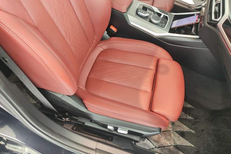 Used BMW 3 Series 2023 330i M Sport Night Edition Package Right Front Seat