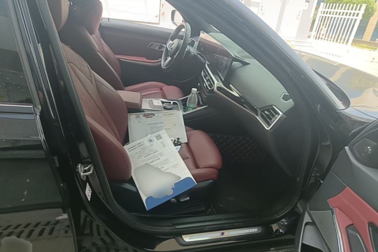 Used BMW 3 Series 2023 325i M Sport Night Edition Package Right Front Seat