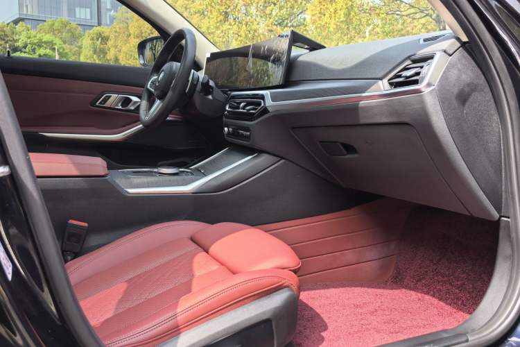 Used BMW 3 Series 2023 325Li M Sport Night Edition Package Right Front Seat