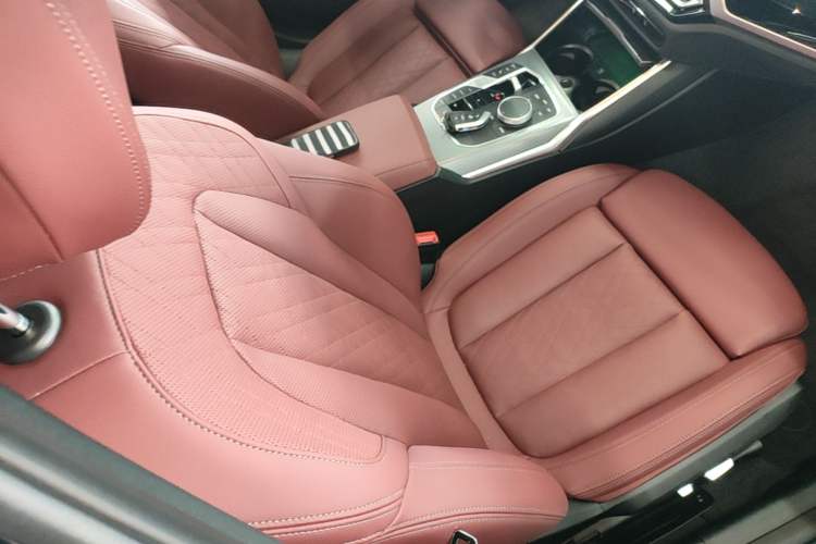 Used BMW 3 Series 2023 330i M Sport Night Edition Package Right Front Seat